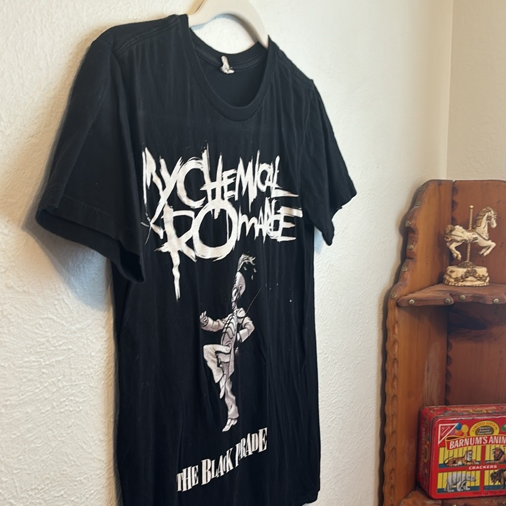 VINTAGE MY CHEMICAL ROMANCE THE BLACK PARADE 2000’S SHORT SLEEVED SHIRT